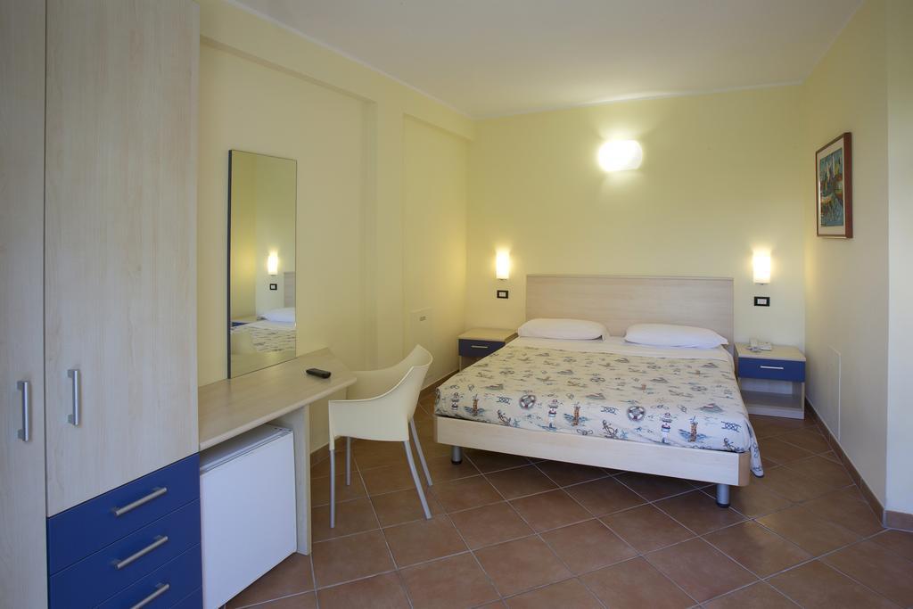Hotel Vila Bahia Numana Eksteriør bilde